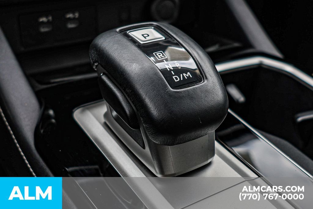 Used 2025 Mitsubishi Outlander SE image 50