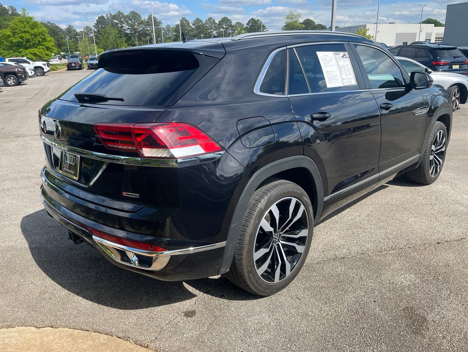 Used 2020 Volkswagen Atlas Cross Sport SEL R-Line AWD/4WD image 5