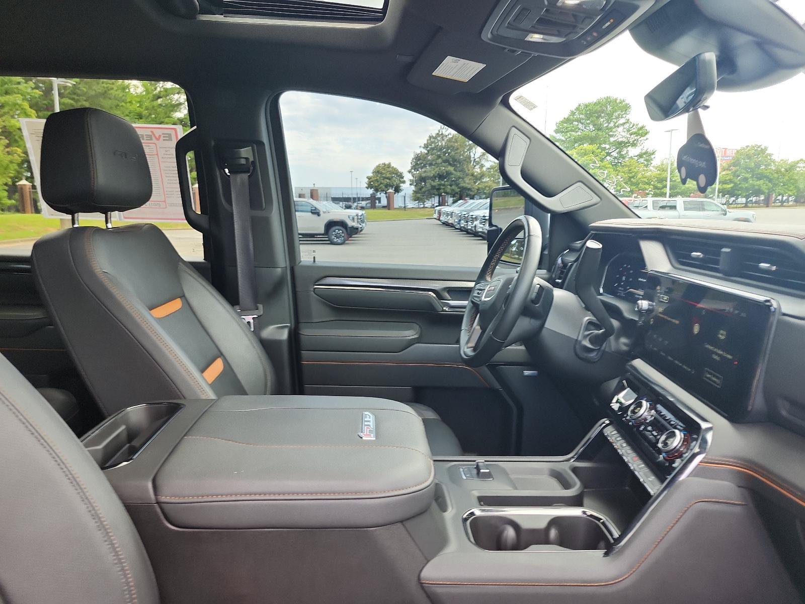 Certified 2025 GMC Sierra 2500 AT4 w/ AT4 Premium Plus Package AWD/4WD image 11