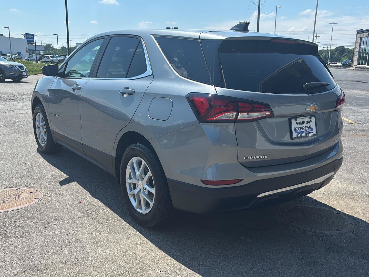 Used 2024 Chevrolet Equinox LT AWD/4WD image 7