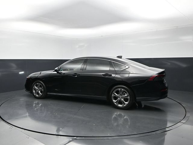 Used 2024 Honda Accord EX image 2