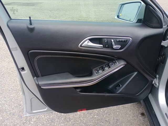 Used 2018 Mercedes-Benz GLA 250 4MATIC image 21