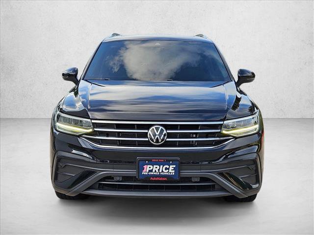 Used 2022 Volkswagen Tiguan SE AWD/4WD image 2