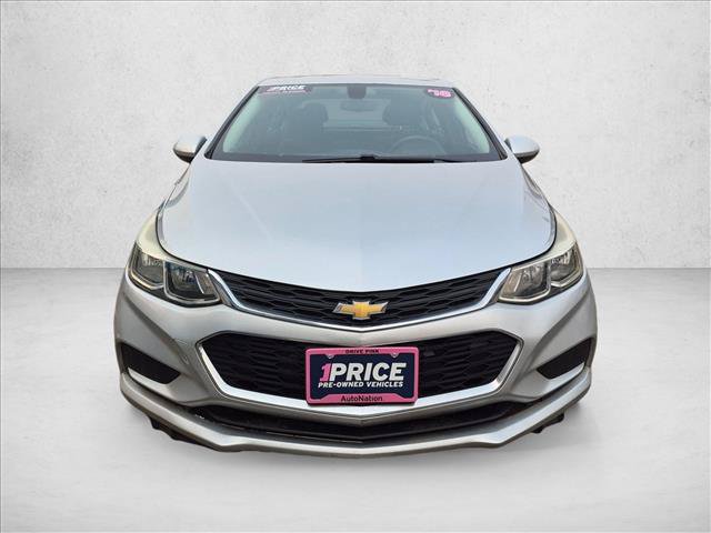 Used 2018 Chevrolet Cruze LS FWD image 2
