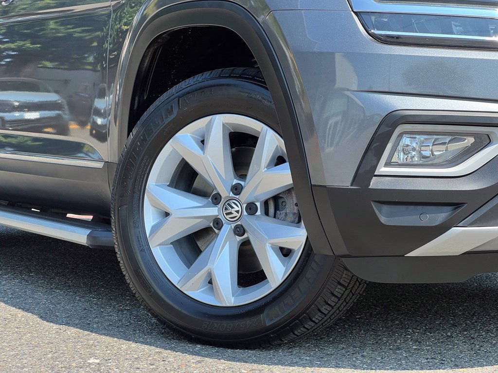 Used 2018 Volkswagen Atlas SEL AWD/4WD image 2