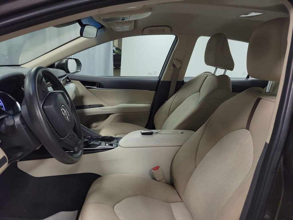 Used 2018 Toyota Camry LE w/ Protection Package (Q2) image 12