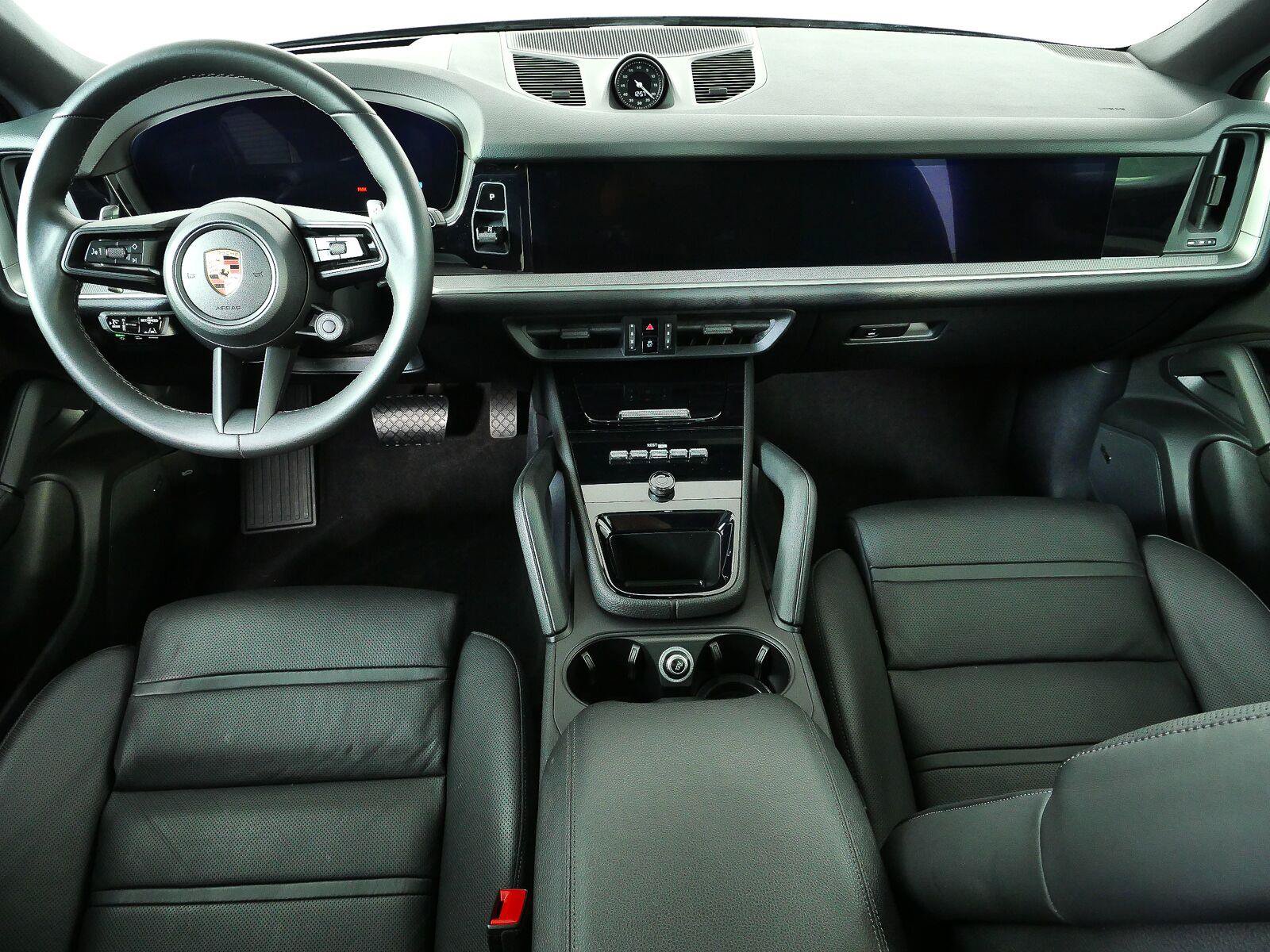 Certified 2024 Porsche Cayenne Coupe AWD/4WD image 20