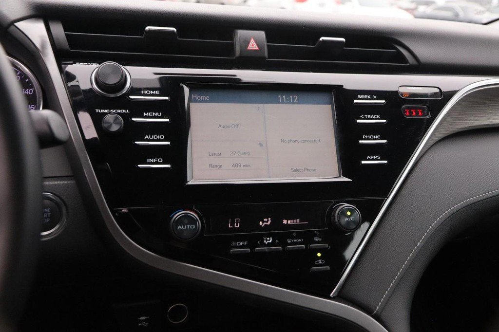Used 2018 Toyota Camry SE w/ Convenience Package FWD image 15