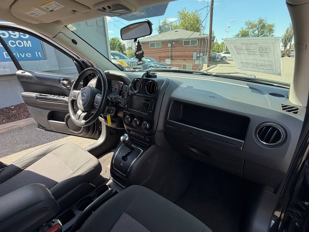 Used 2012 Jeep Compass Latitude AWD/4WD image 33
