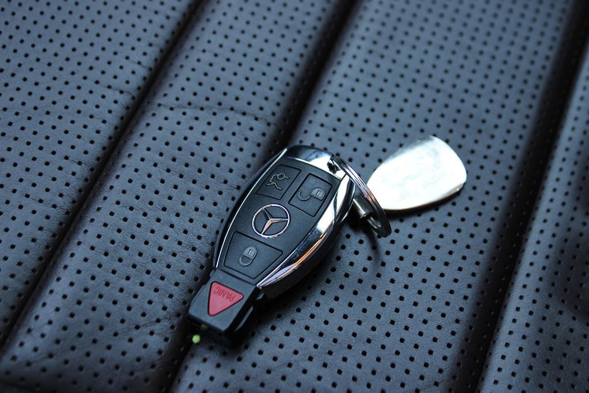 Used 2016 Mercedes-Benz GL 63 AMG 4MATIC image 24