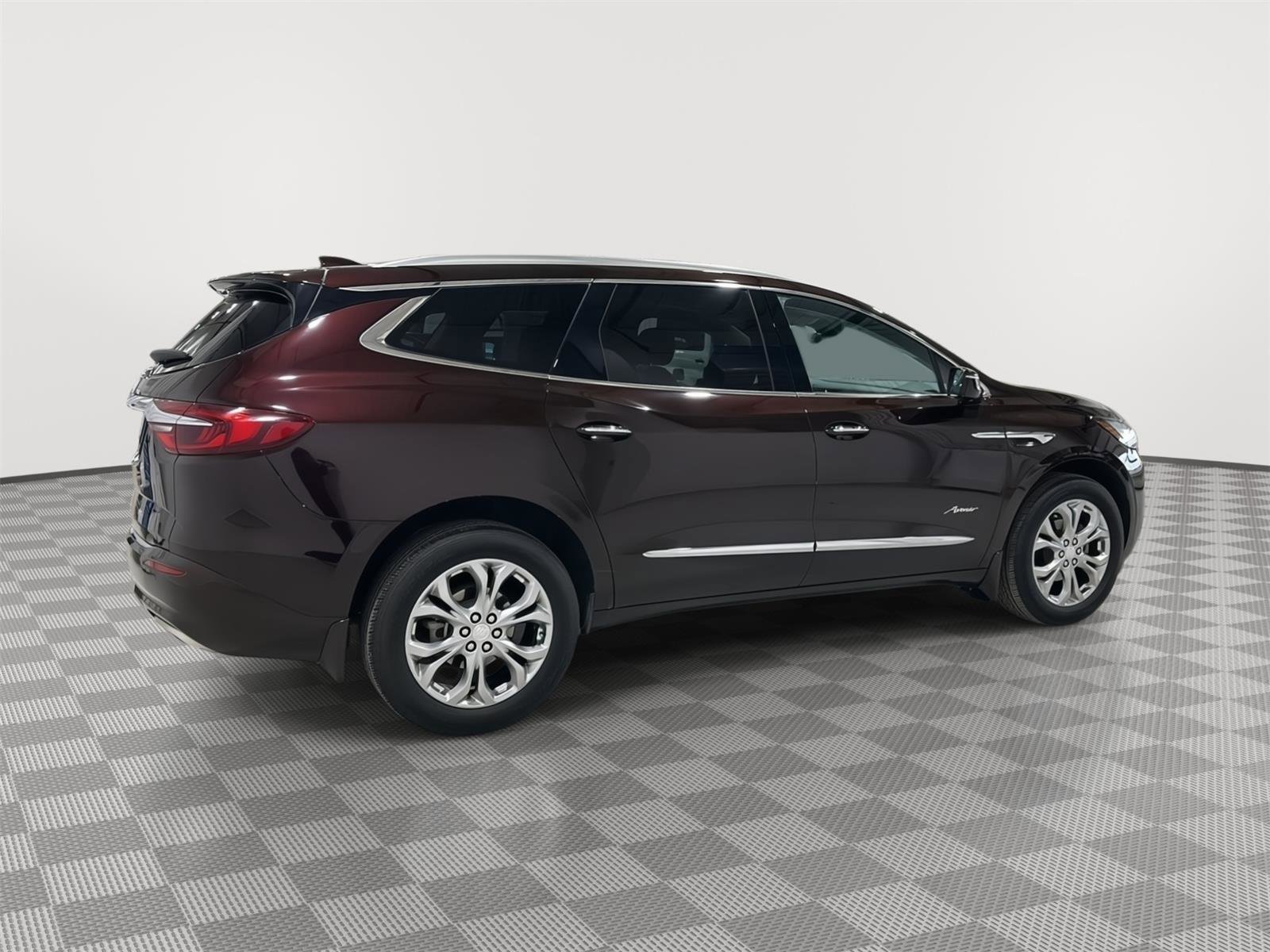 Used 2020 Buick Enclave Avenir w/ Avenir Technology Package AWD/4WD image 6