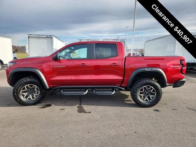 Used 2024 Chevrolet Colorado ZR2 w/ Technology Package image 5