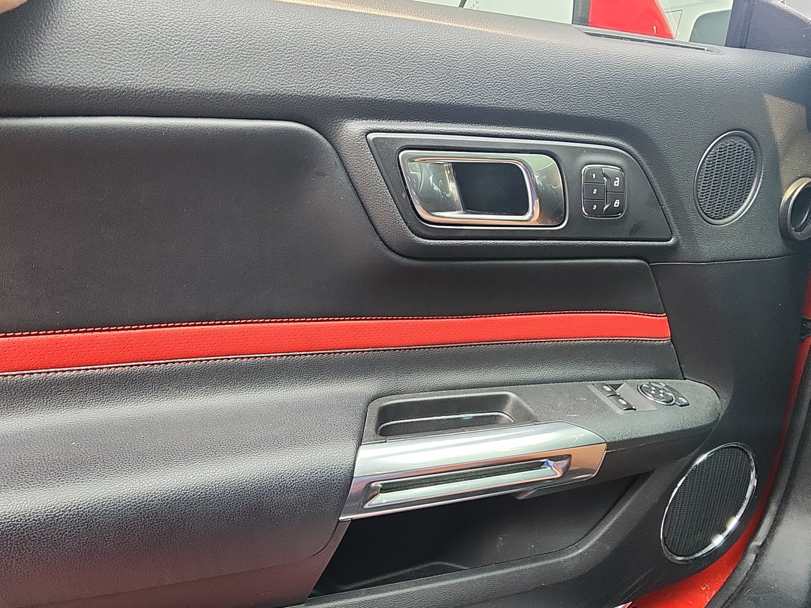 Used 2019 Ford Mustang Premium w/ Equipment Group 201A RWD image 15