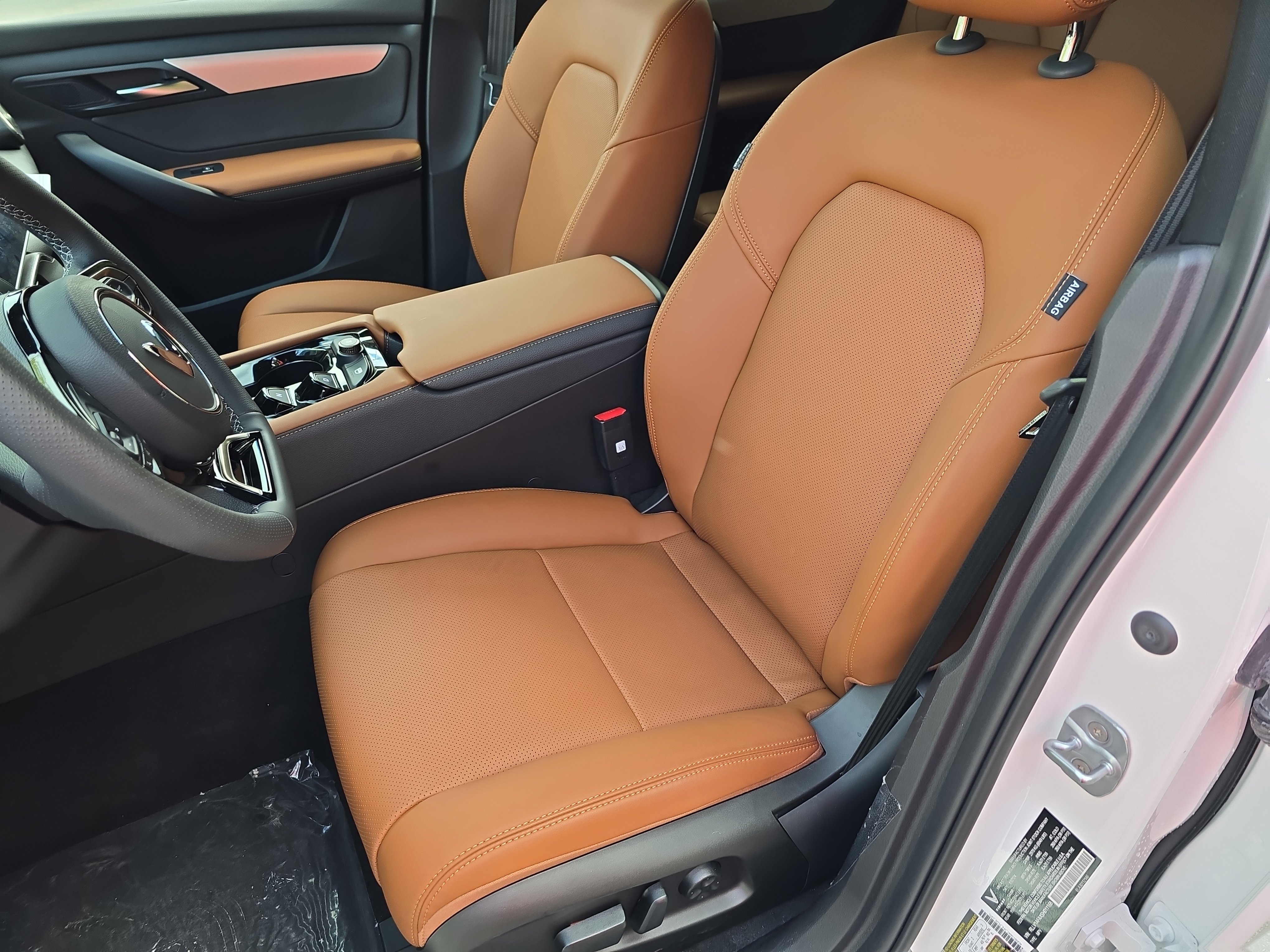 New 2025 VinFast VF 8 Plus image 15
