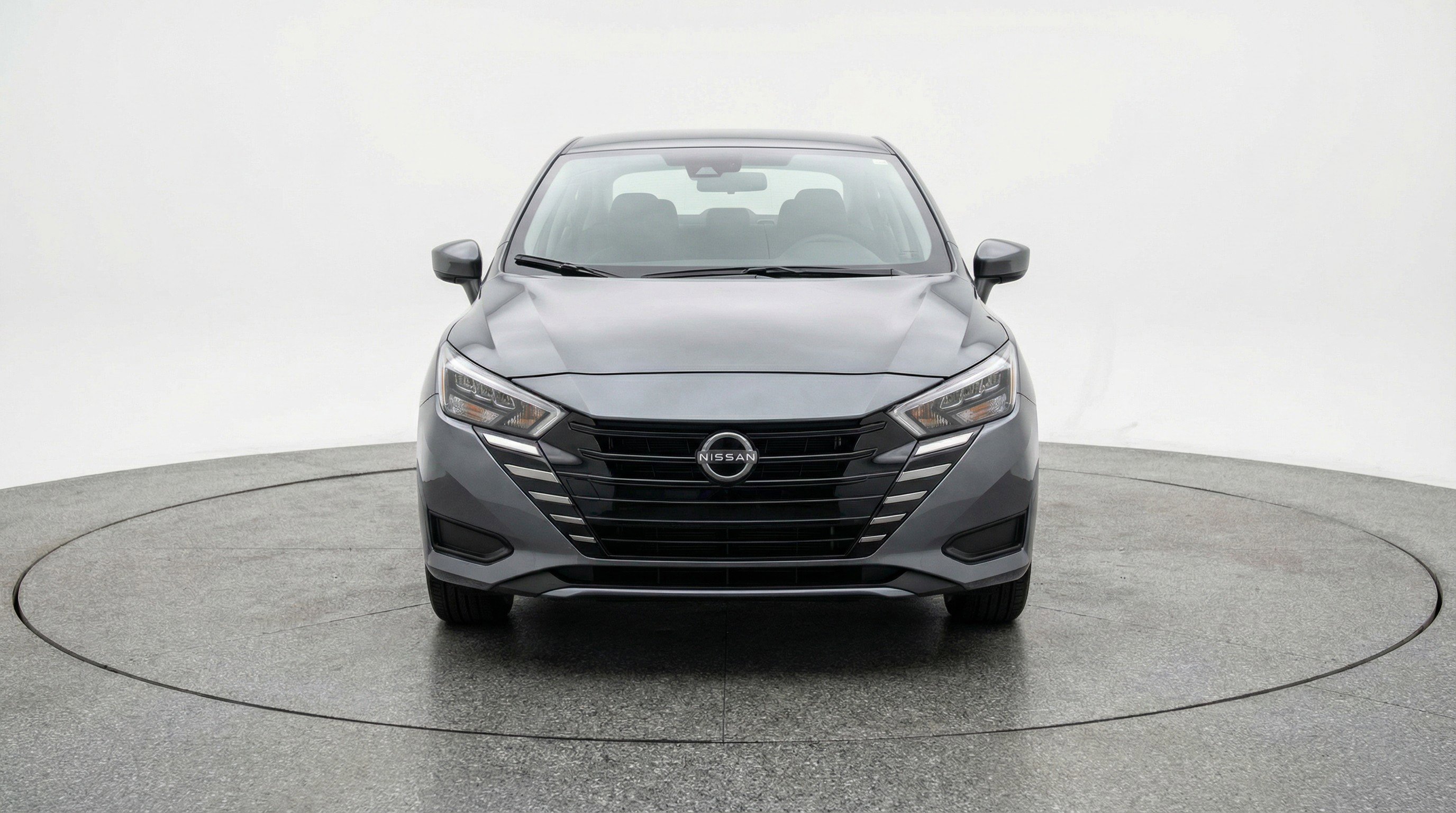 Used 2025 Nissan Versa SV FWD image 2