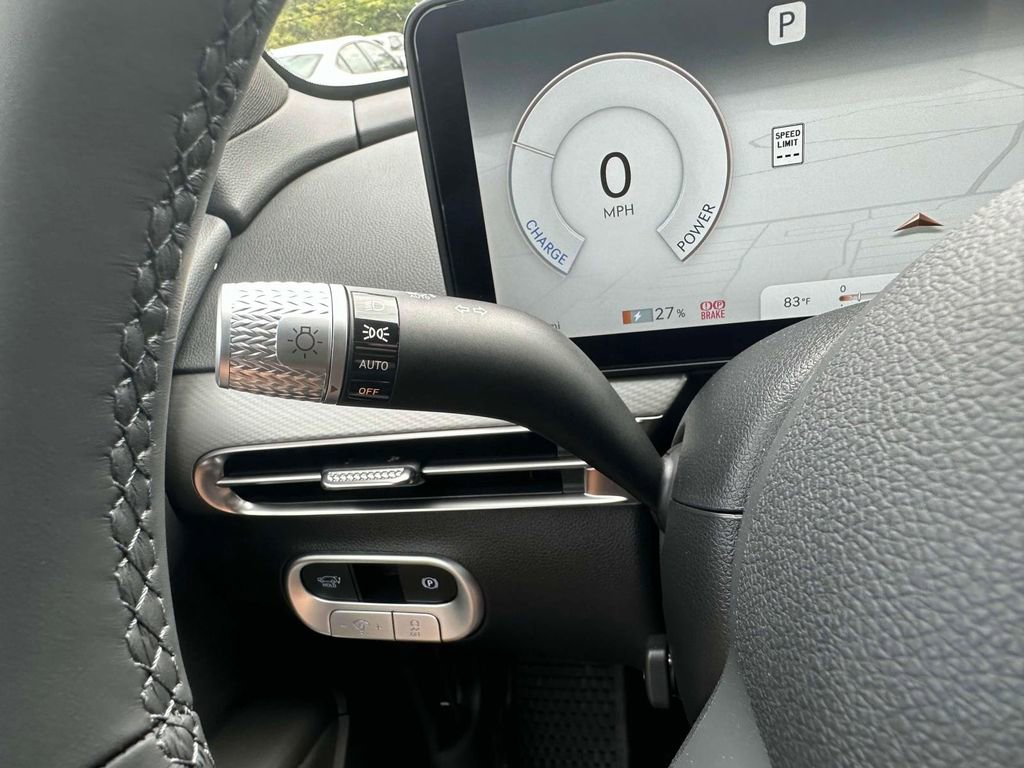 New 2025 Genesis GV60 Advanced image 21