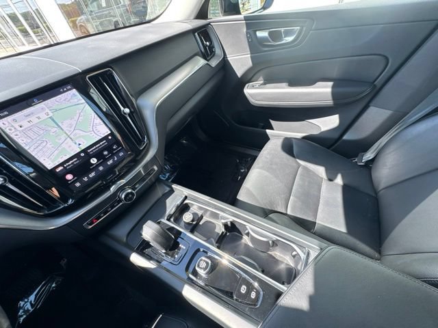 Used 2024 Volvo XC60 B5 Core w/ Protection Package Premier AWD/4WD image 22