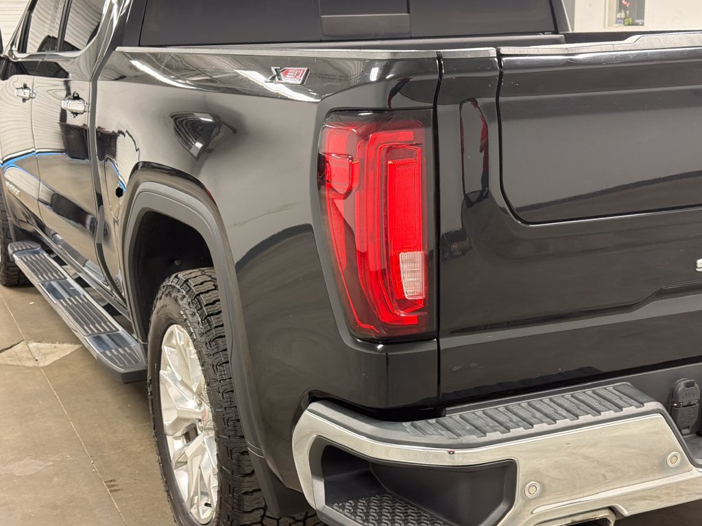 Used 2019 GMC Sierra 1500 SLT w/ SLT Premium Plus Package AWD/4WD image 15