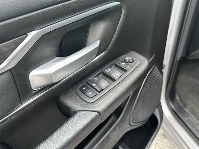 Used 2024 RAM 1500 Big Horn AWD/4WD image 17