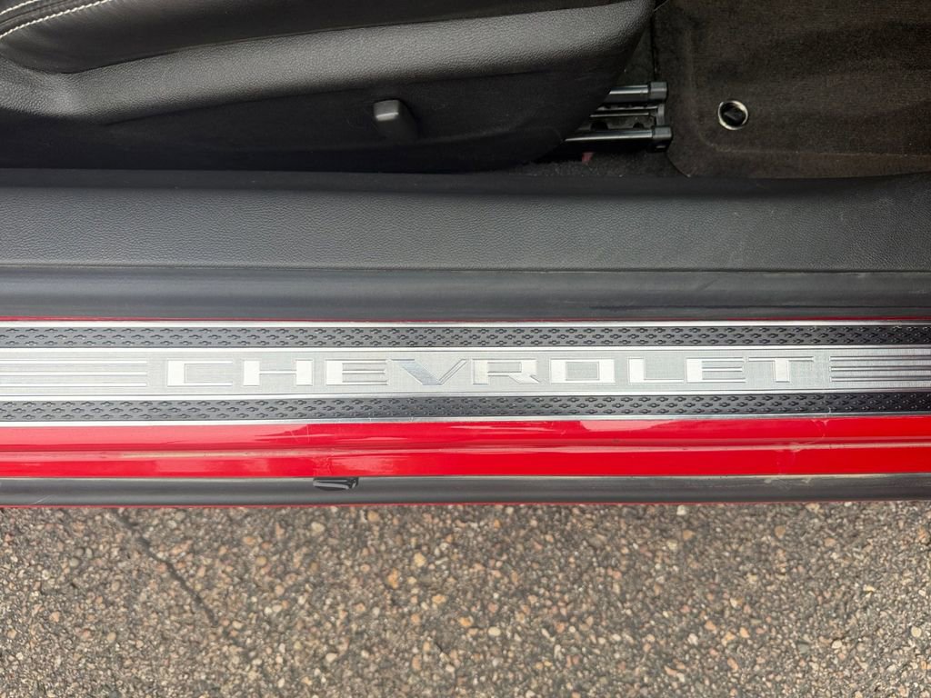 Used 2011 Chevrolet Camaro SS RWD image 18
