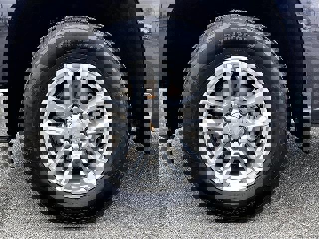 Used 2023 Chevrolet Silverado 1500 LT image 7