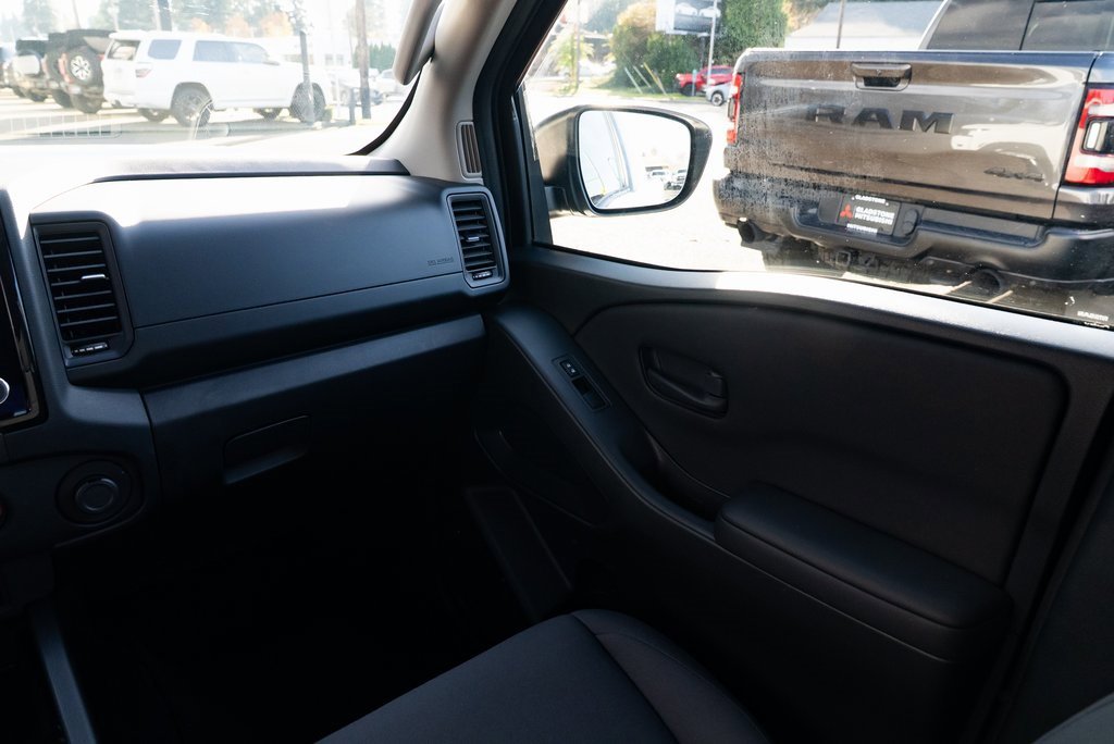 Used 2023 Nissan Frontier S w/ Technology Package image 10