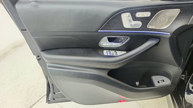 Used 2025 Mercedes-Benz GLS 450 4MATIC image 39