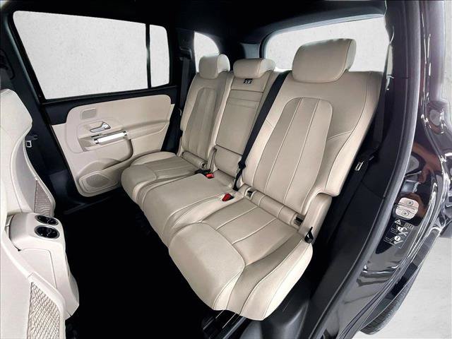 Used 2026 Mercedes-Benz GLB 250 image 28