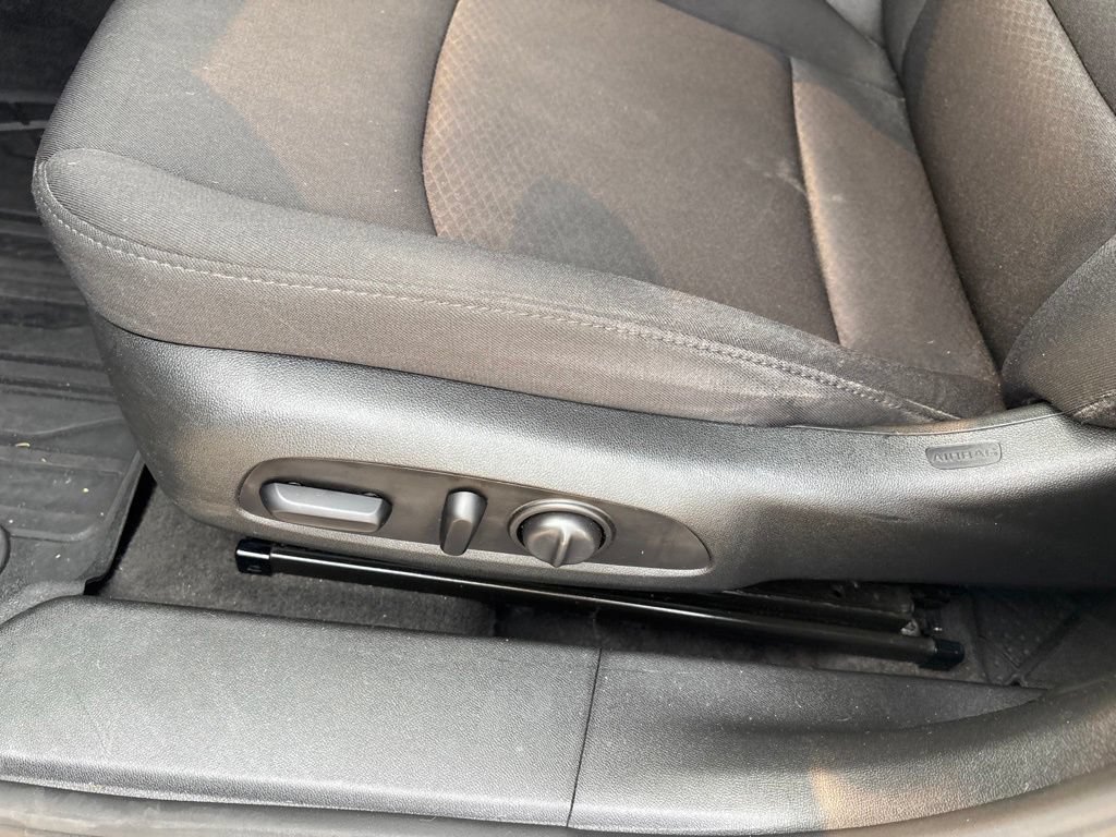 Used 2020 Chevrolet Malibu RS w/ LPO, Convenience Package 1 FWD image 12