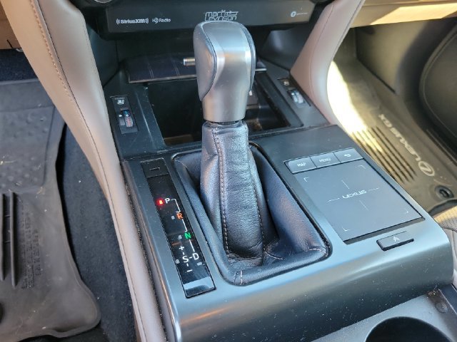 Used 2023 Lexus GX 460 Premium w/ Accessory Package AWD/4WD image 23