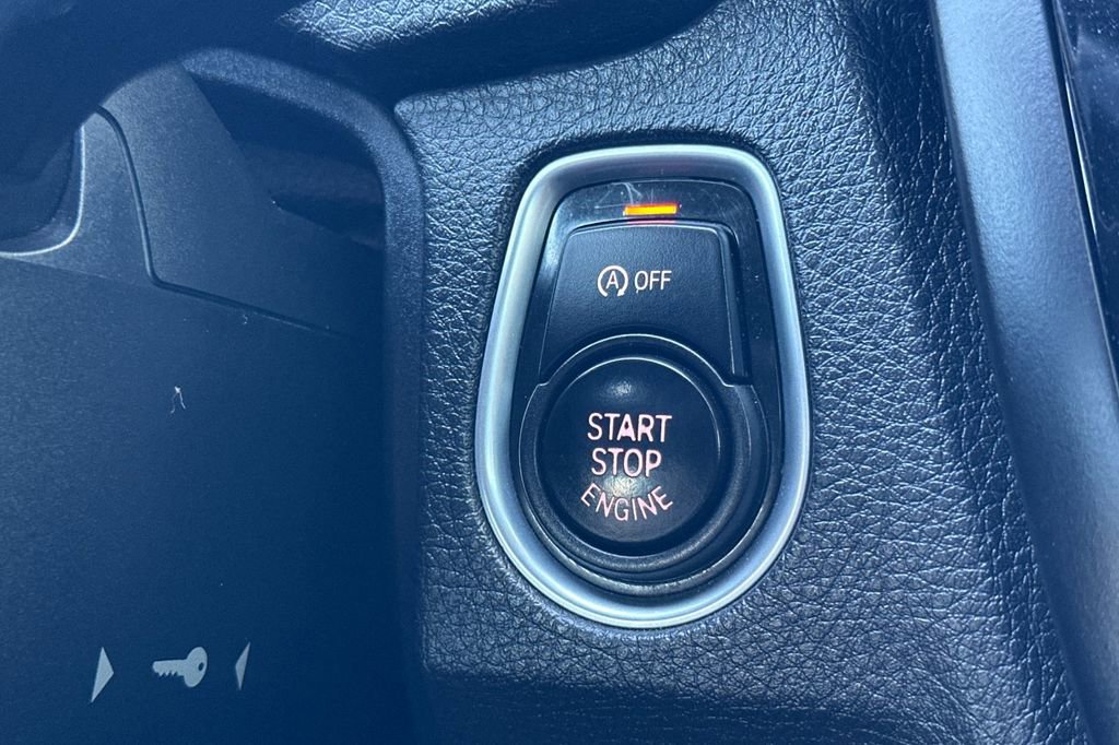 Used 2015 BMW M4 Convertible image 25