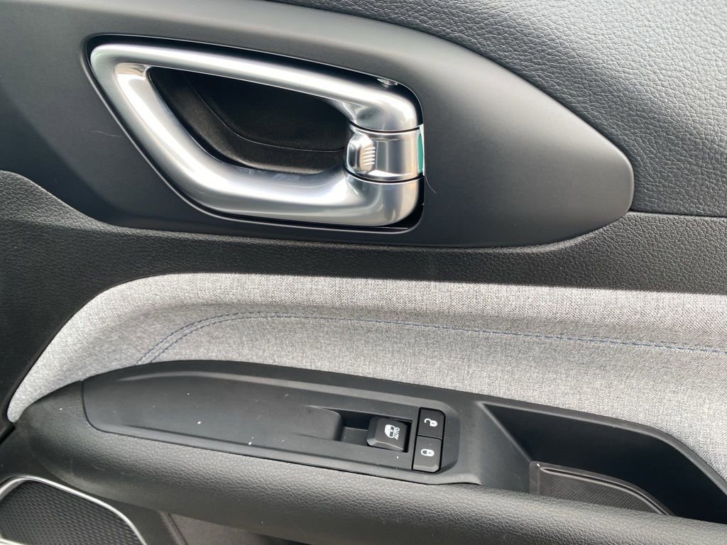 New 2026 Jeep Compass Latitude image 13