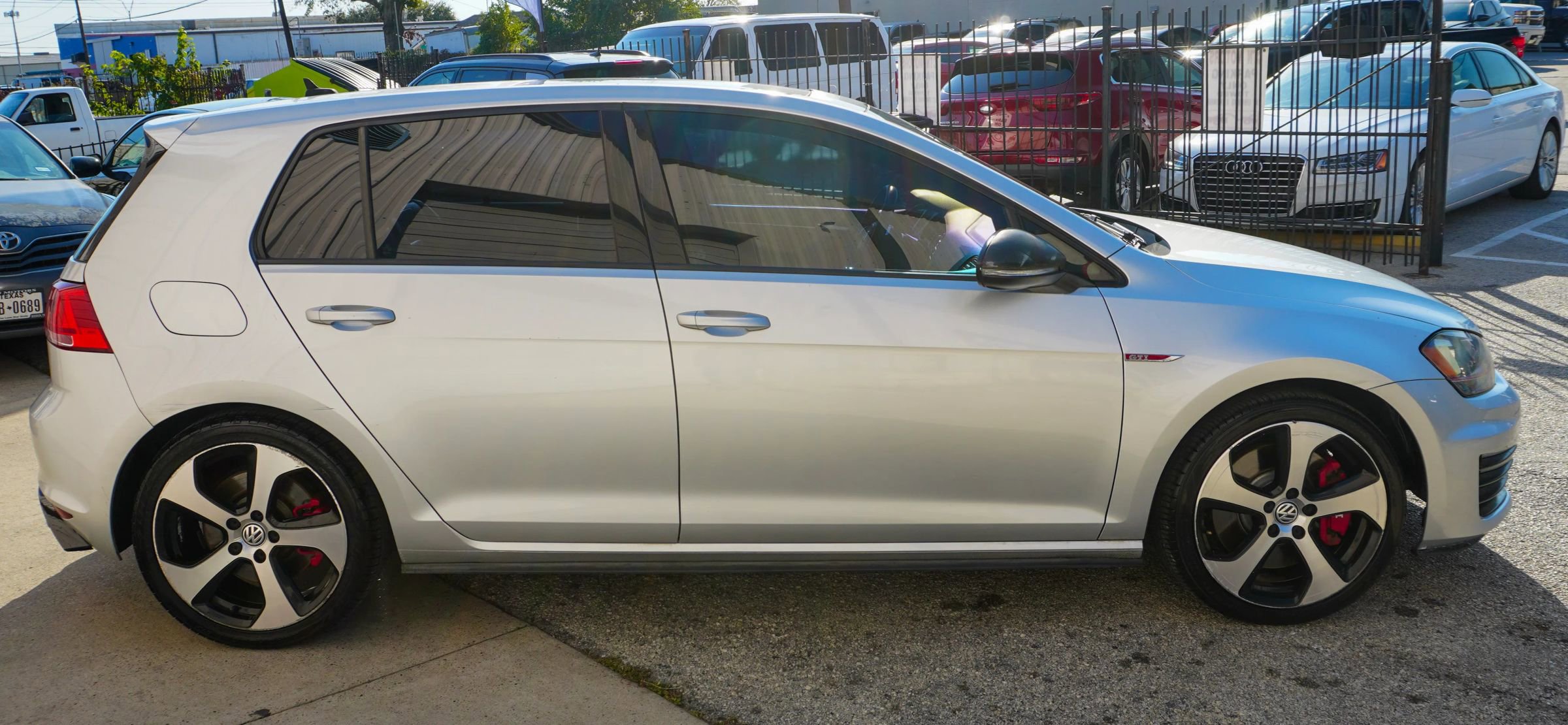 Used 2016 Volkswagen GTI Autobahn image 8