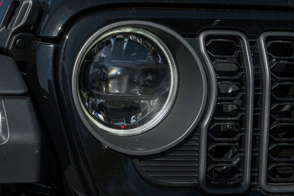 New 2025 Jeep Wrangler Unlimited Rubicon w/ Convenience Group image 11