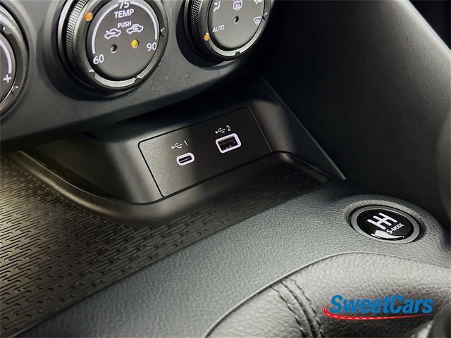 Used 2024 Nissan Z Performance w/ Floor Mat Package image 29