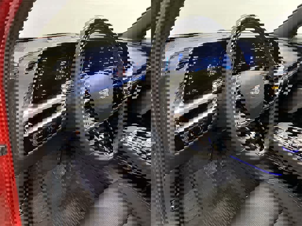 Certified 2024 Cadillac Lyriq Luxury w/ LPO, Floor Liner Package image 2