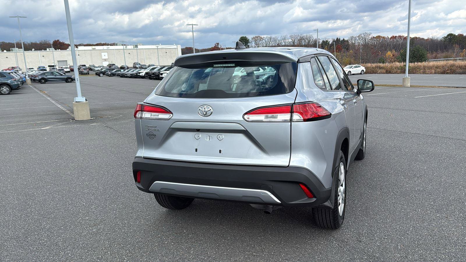 Used 2022 Toyota Corolla Cross L image 7