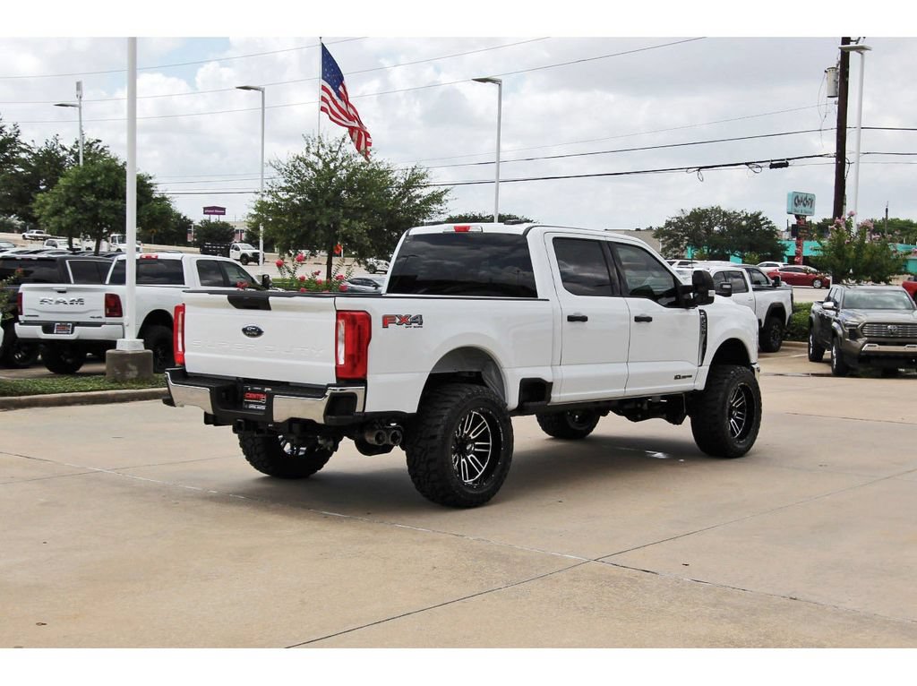 Used 2024 Ford F250 XLT w/ FX4 Off-Road Package AWD/4WD image 5