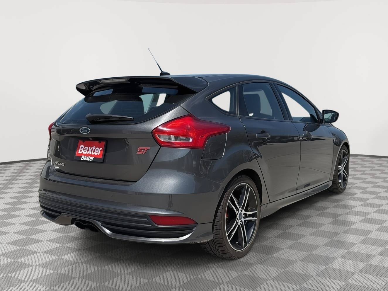 Used 2015 Ford Focus ST w/ Equipment Group 401A FWD image 11
