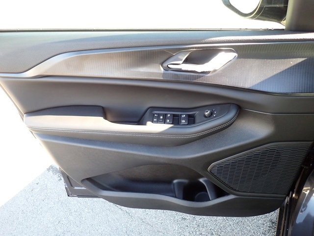 New 2025 Jeep Grand Cherokee Altitude image 15