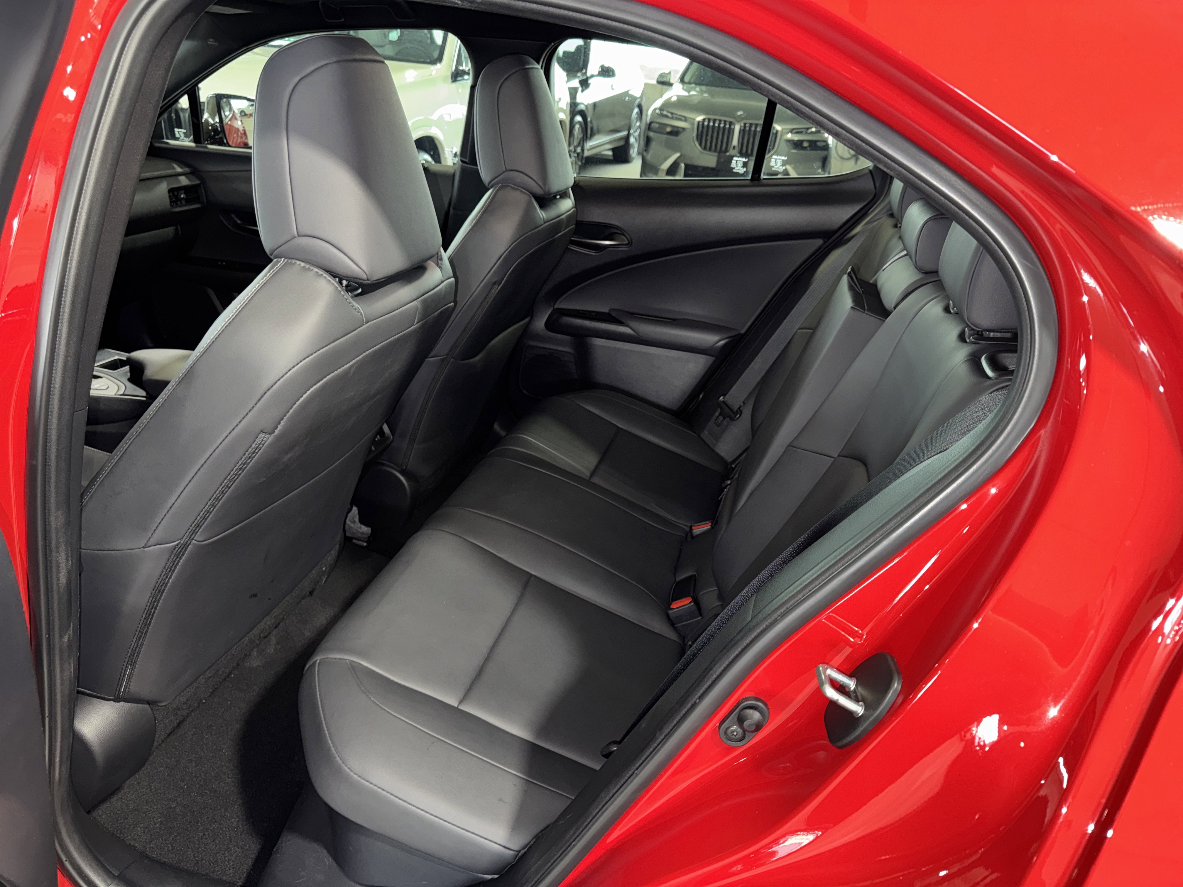 Used 2024 Lexus UX 250h FWD image 19