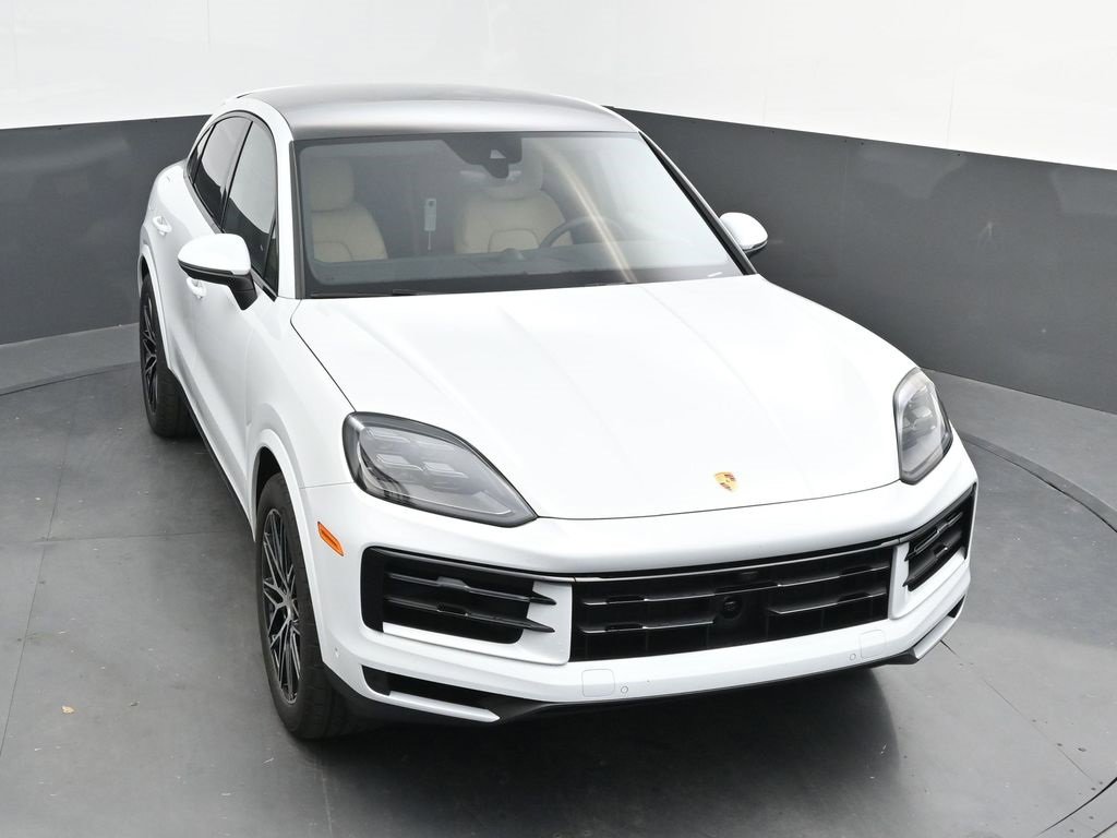 New 2025 Porsche Cayenne Coupe image 38