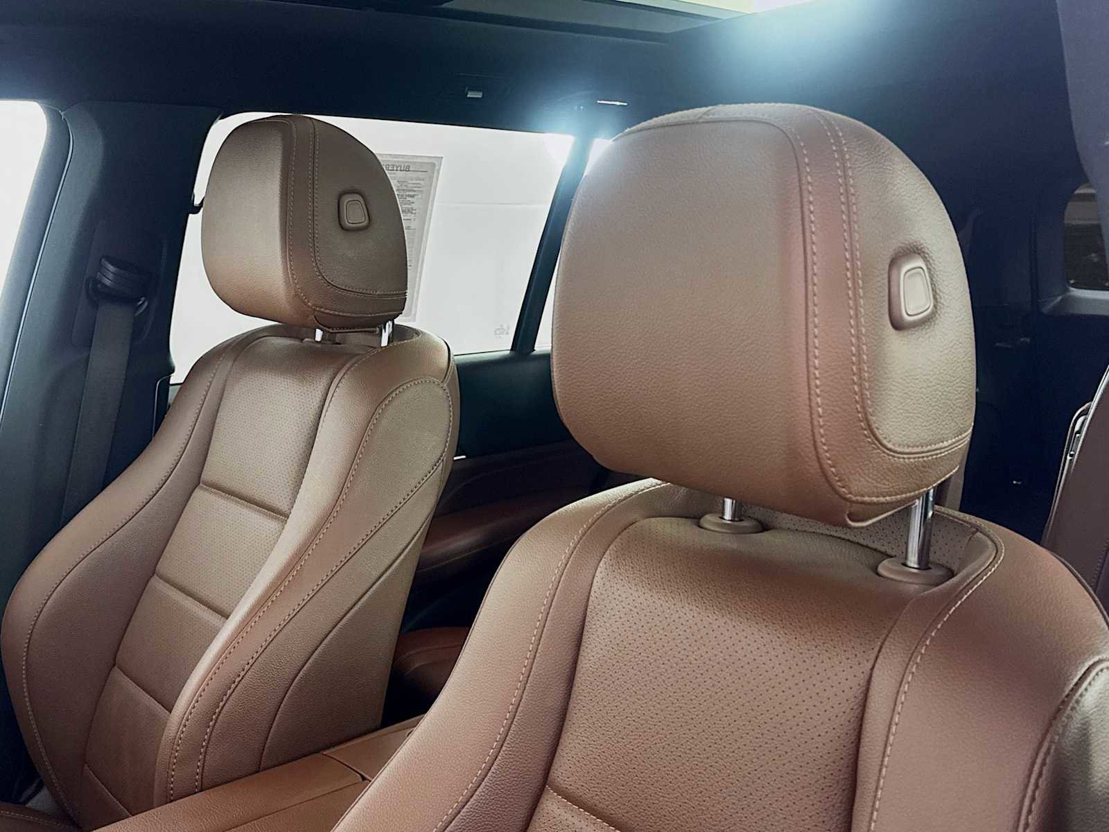 Used 2024 Mercedes-Benz GLS 450 4MATIC image 22