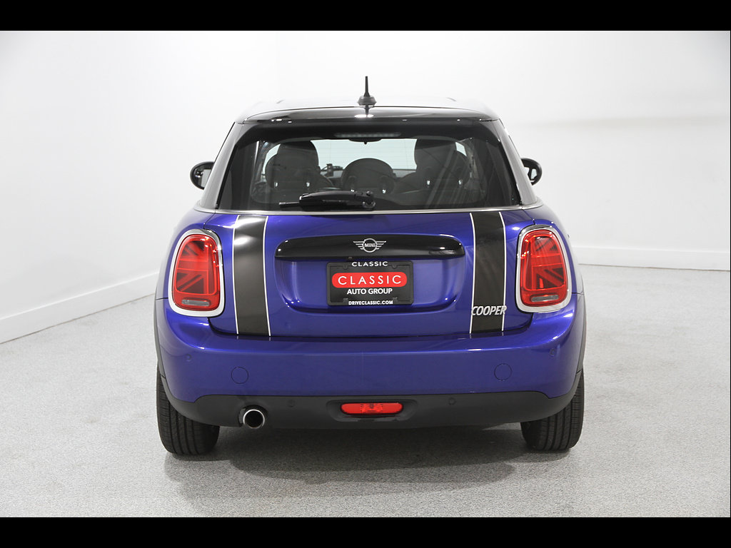 Used 2020 MINI Cooper 4-Door Hardtop FWD image 17