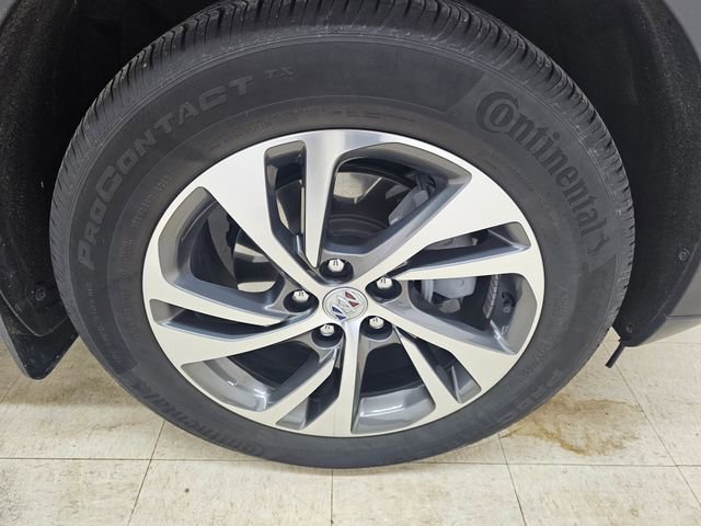 Used 2023 Buick Envision Essence FWD image 22