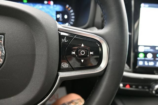 Used 2025 Volvo S60 B5 Plus AWD/4WD image 25