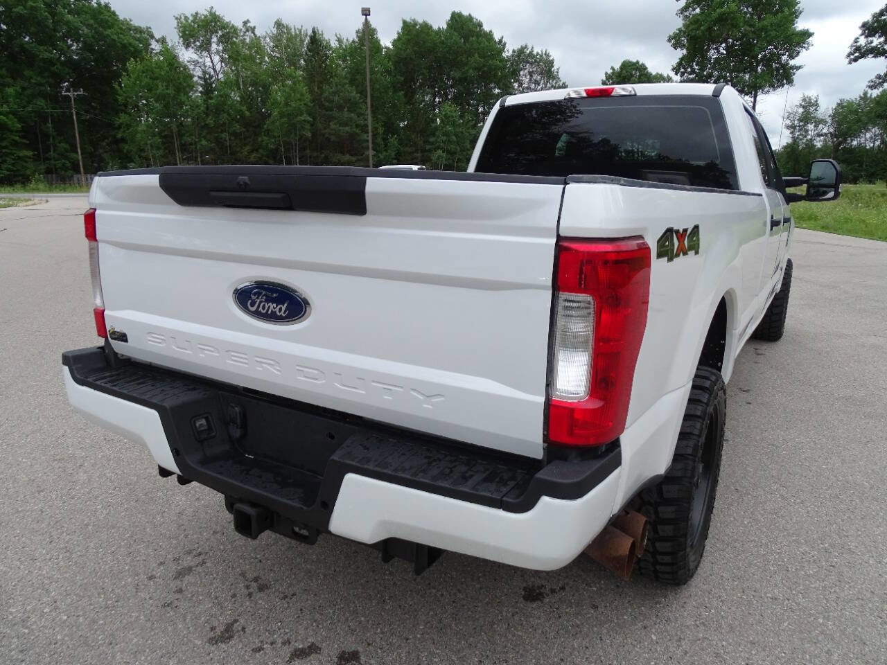 Used 2019 Ford F250 XL w/ Power Equipment Group image 8