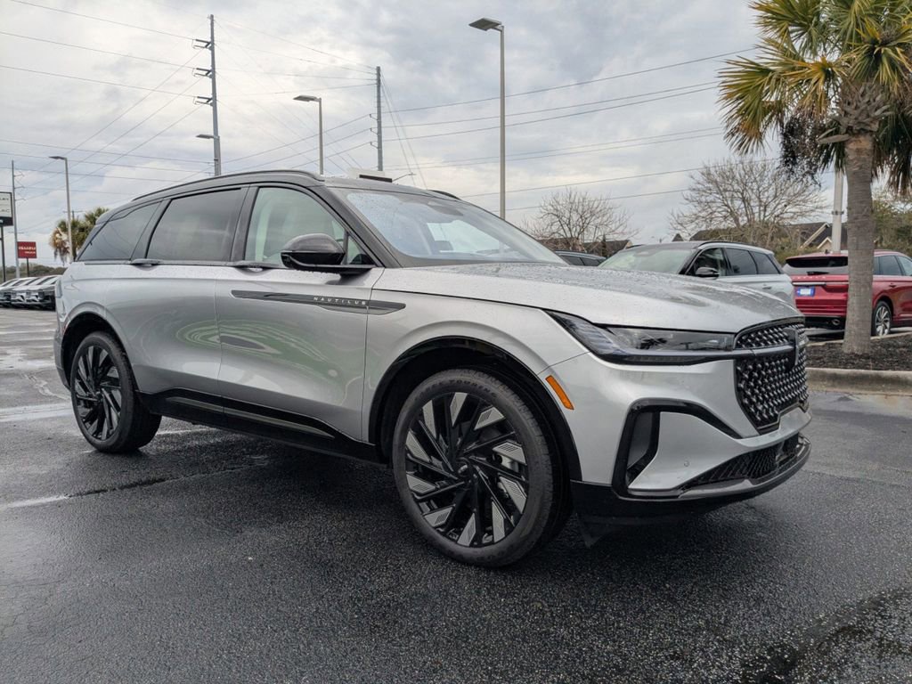 New 2026 Lincoln Nautilus Reserve image 2