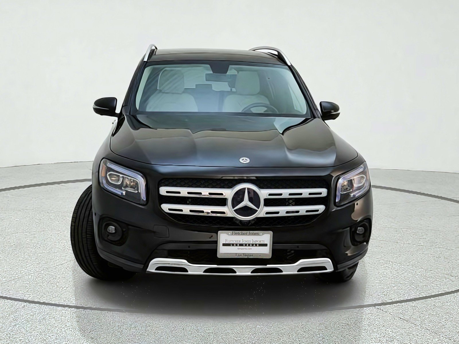 Used 2023 Mercedes-Benz GLB 250 image 3