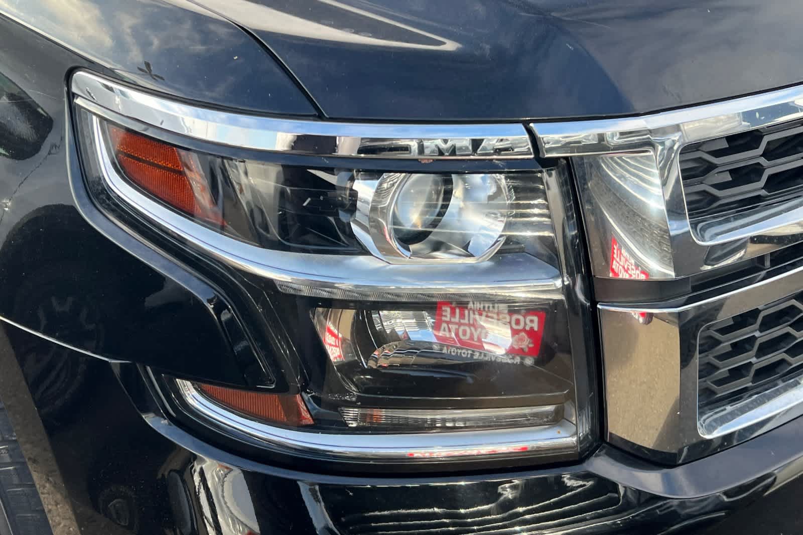 Used 2019 Chevrolet Suburban LT AWD/4WD image 14